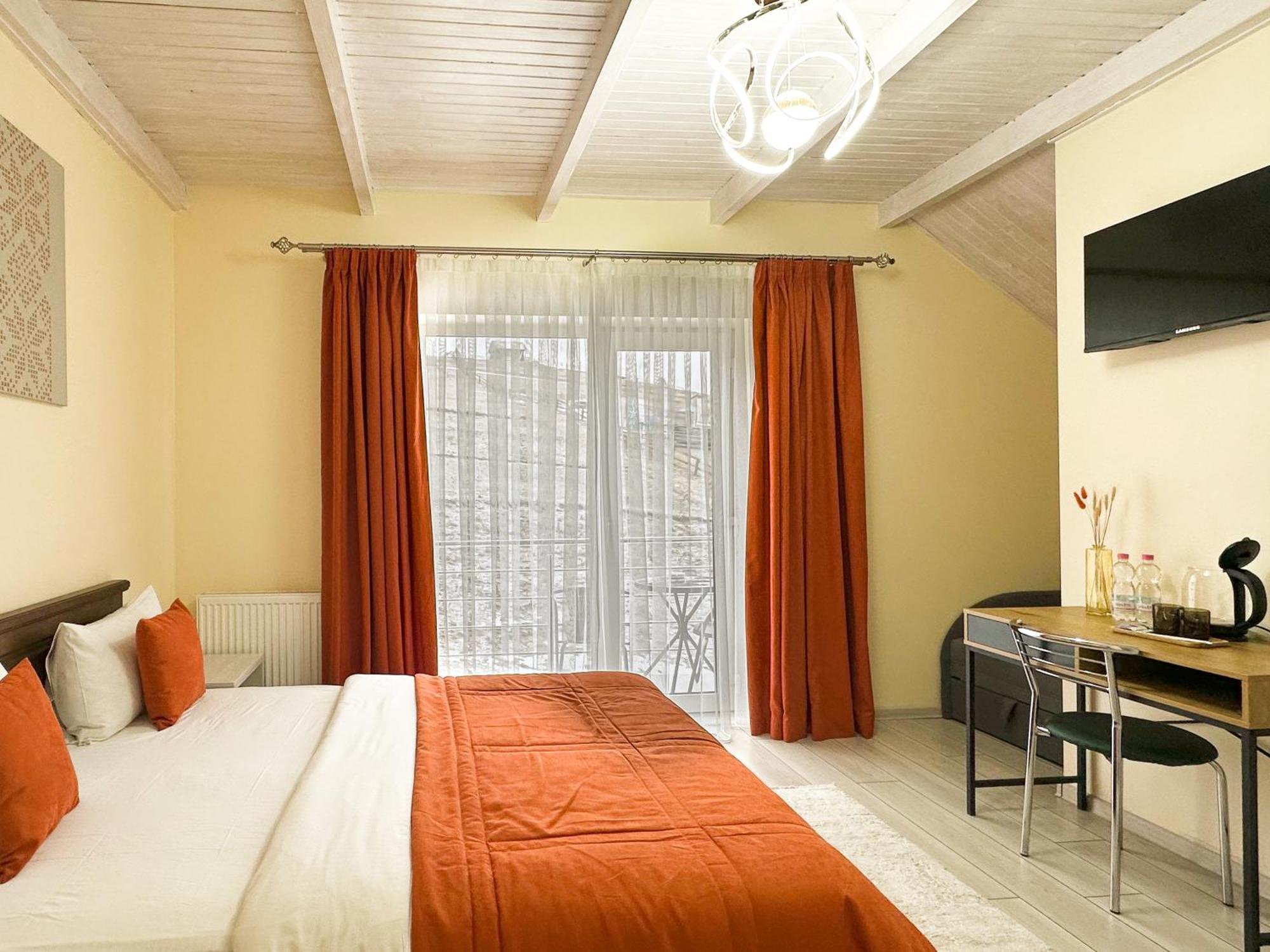 Шепіт Лісу Hotel Bukovel Exterior foto